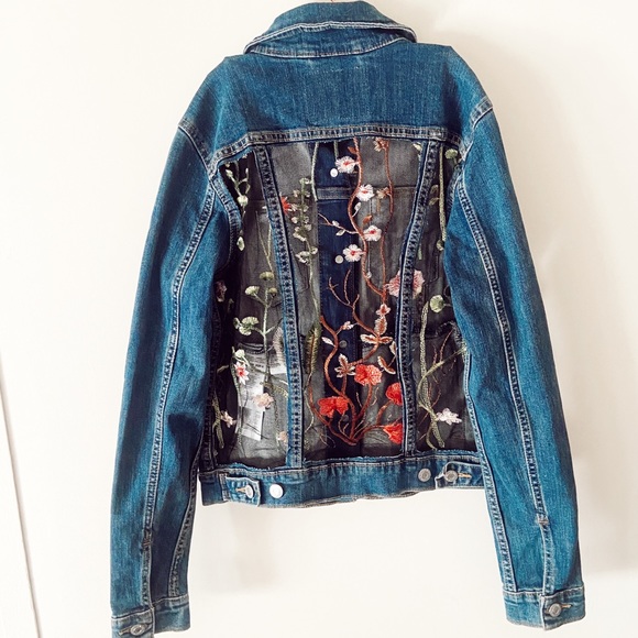 Custom Levi’s Trucker Embroidery Denim Jacket NWT XS - Picture 3 of 6